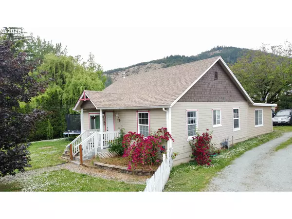 629 NE JOHNSON ST, Myrtle Creek, OR 97457