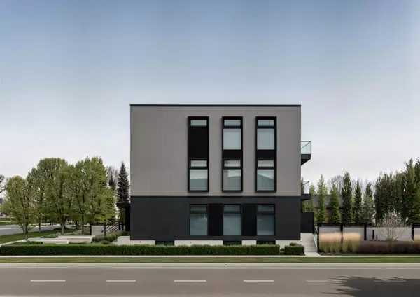 Toronto W06, ON M8W 2P9,276 Lanor AVE #B
