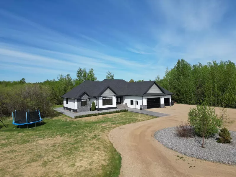 105535 RGE RD 153, La Crete, AB T0H2H0