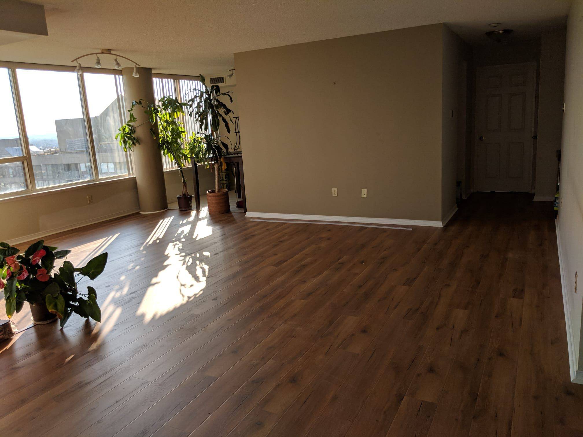 Mississauga, ON L5B 3Y1,330 Rathburn RD W #2209