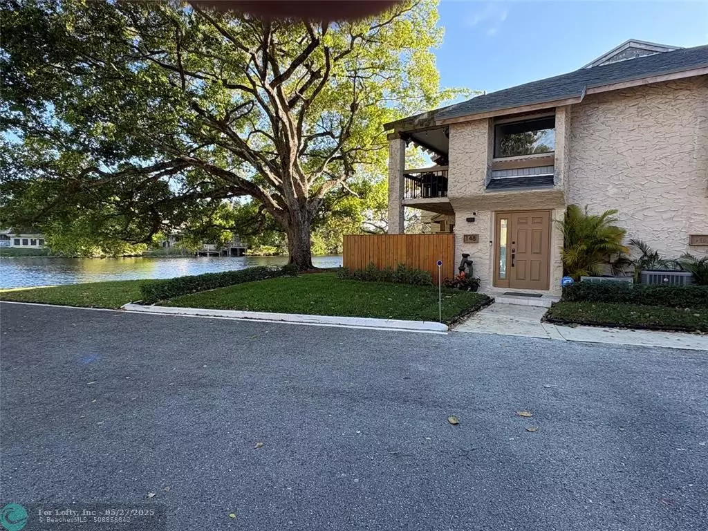 Plantation, FL 33324,148 Wimbledon Lake Dr #148