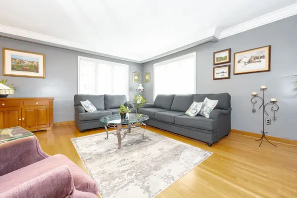 Toronto E08, ON M1J 3G3,73 Dunelm ST