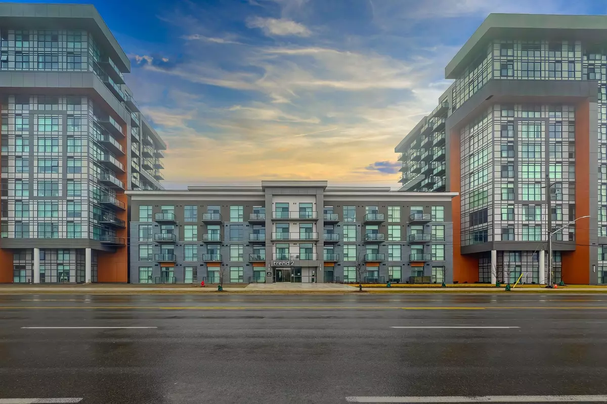 Hamilton, ON L8B 2A5,460 Dundas ST E #313
