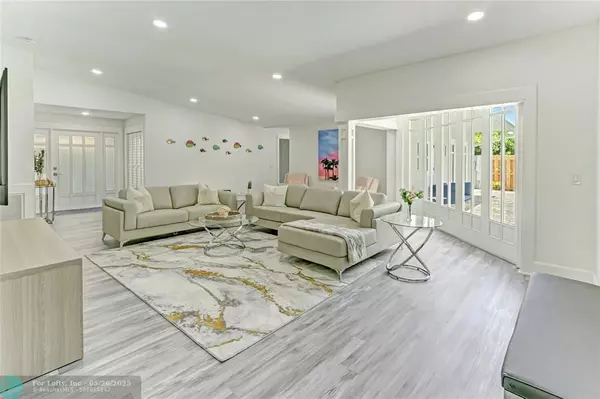 Weston, FL 33326,16643 Redwood Way
