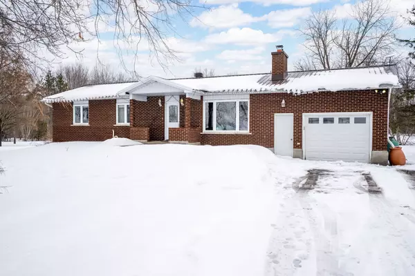 South Stormont, ON K0C 1R0,15652 Dixon RD