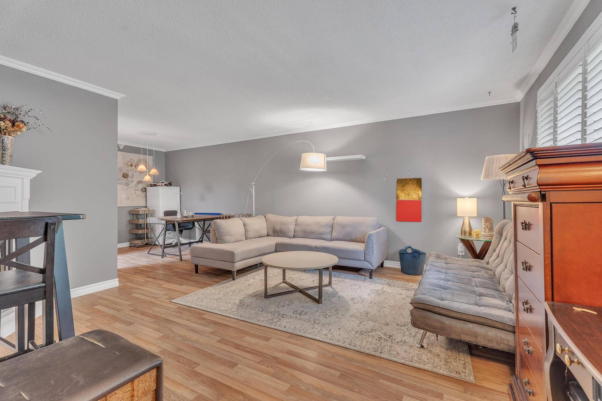 London North, ON N6G 3B5,37 Wenlock CRES