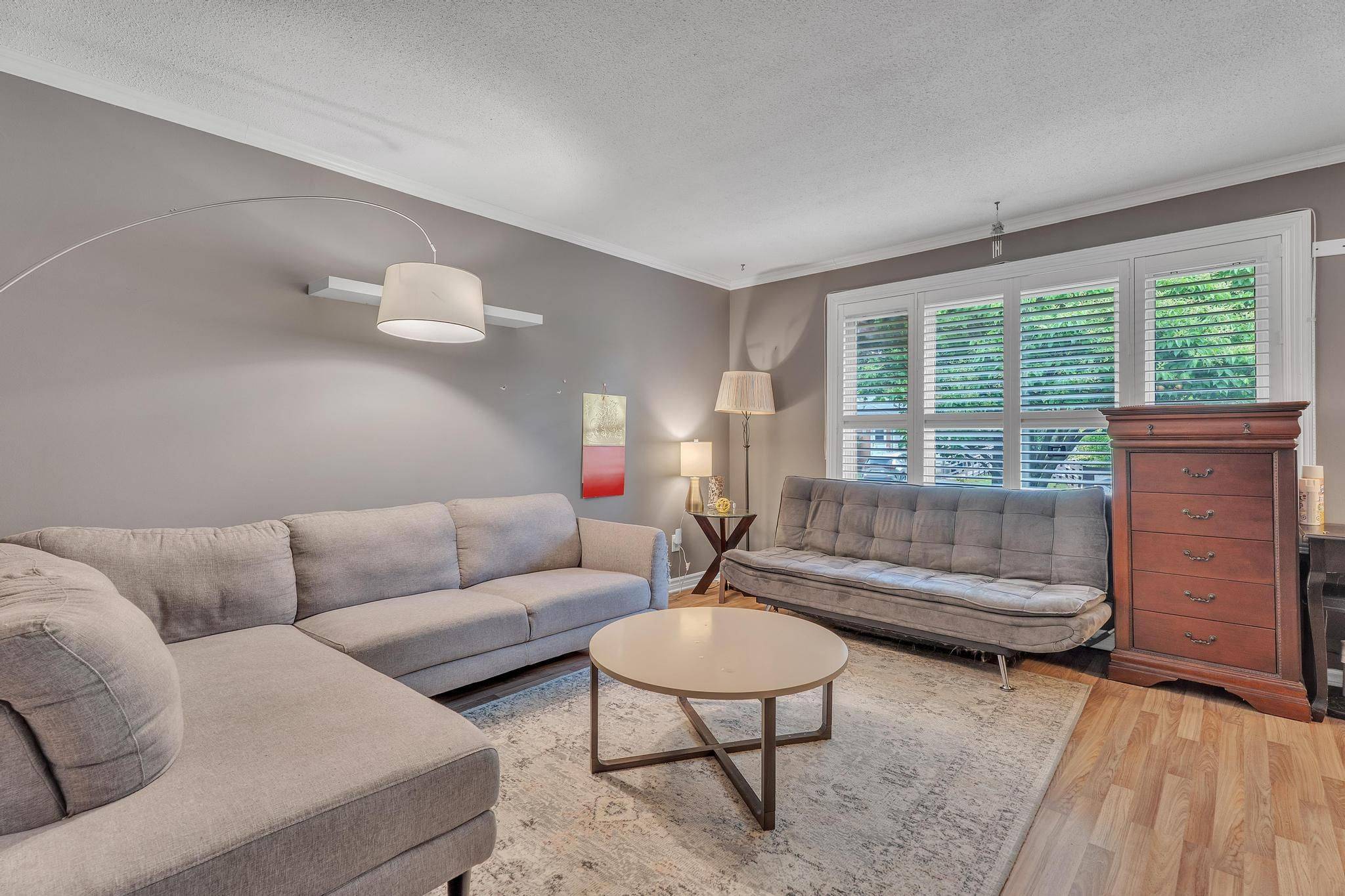 London North, ON N6G 3B5,37 Wenlock CRES
