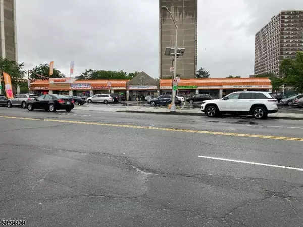 25-33 Court St, Newark City, NJ 07102
