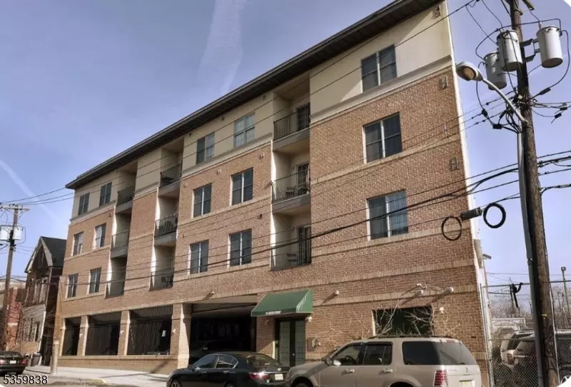 15-19 Tichenor Ln C1403 #403, Newark City, NJ 07114