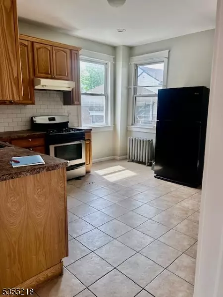 Paterson City, NJ 07522,27 Haledon Ave