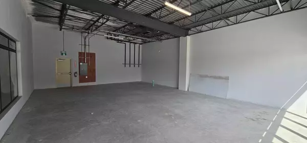 Calgary, AB T2W6G2,11808 24 ST #110