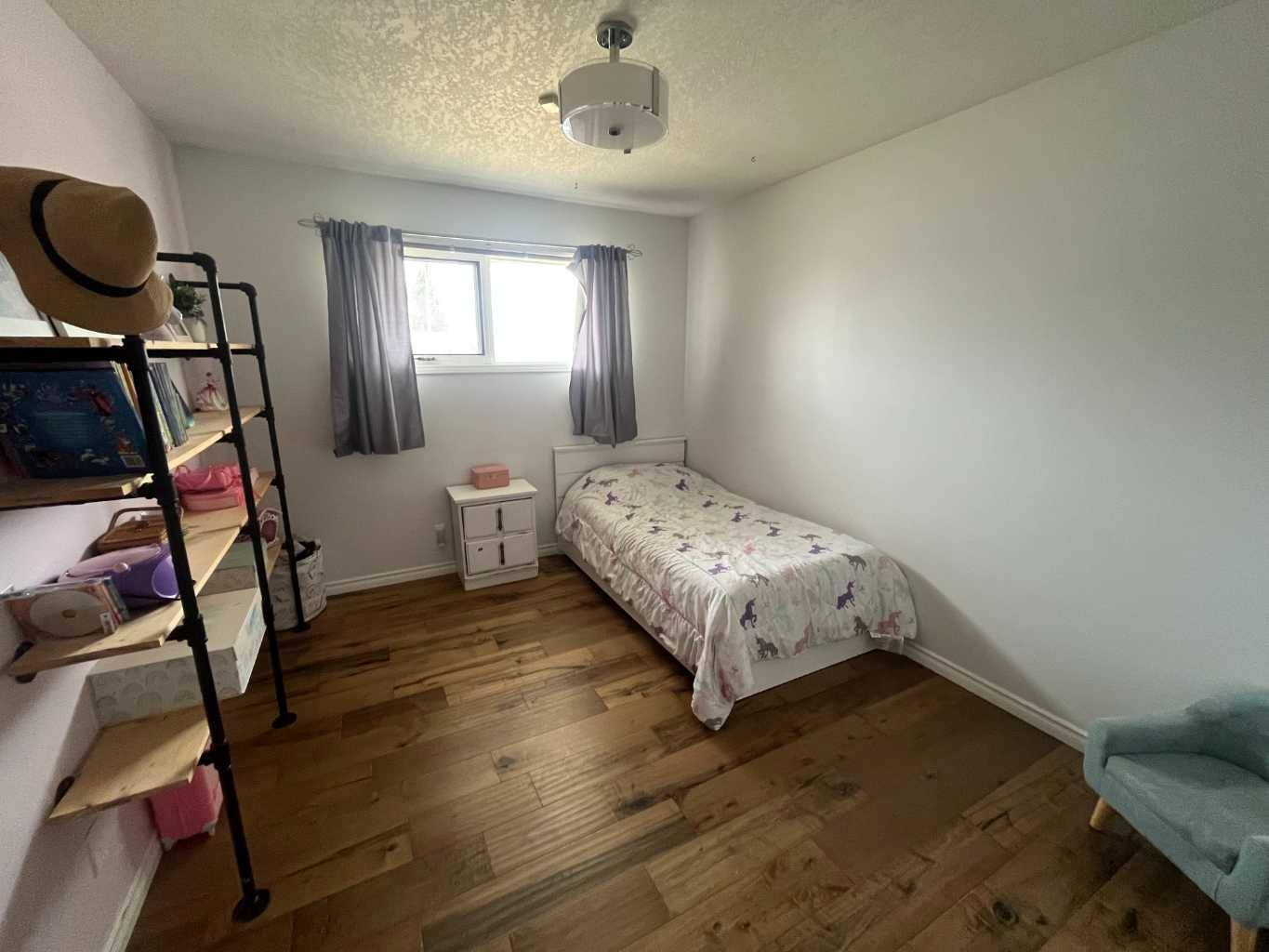 Magrath, AB T0K 1J0,221 E 1 AVE S