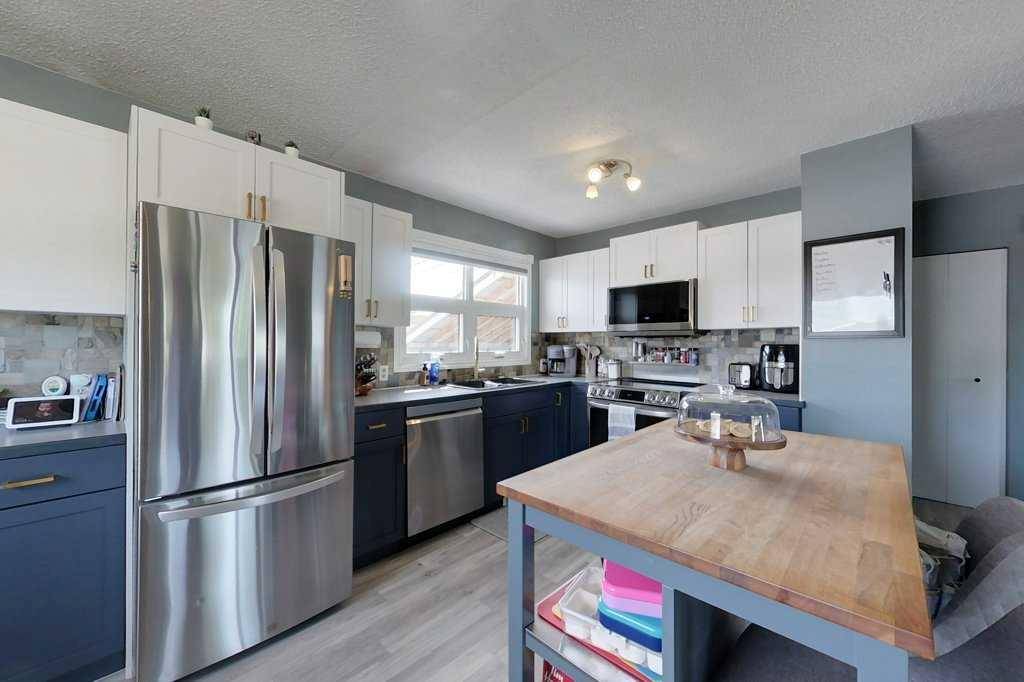 Slave Lake, AB T0G 2A2,321 5 ST NE