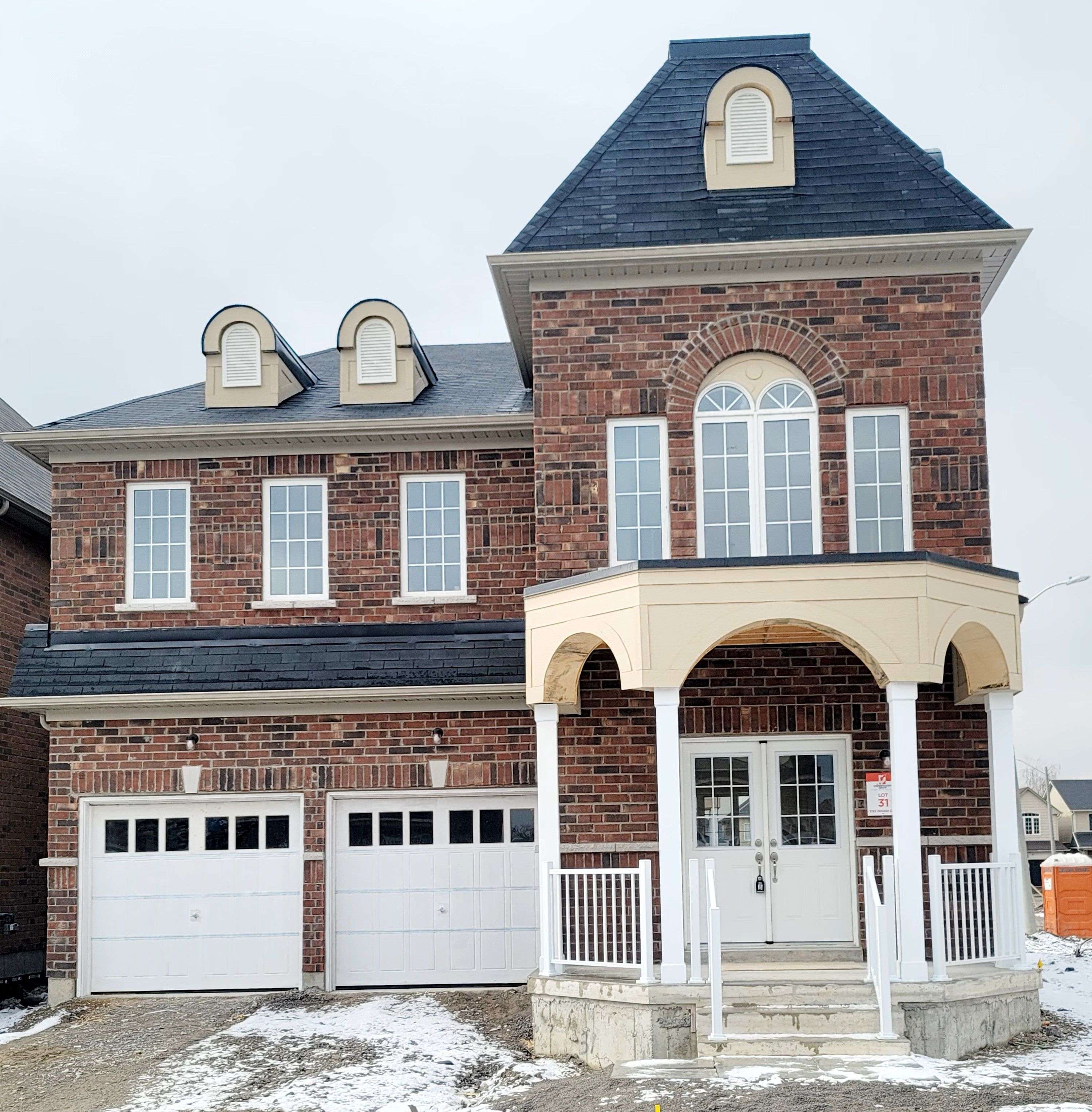 1192 Drinkle CRES, Oshawa, ON L1K 3G8
