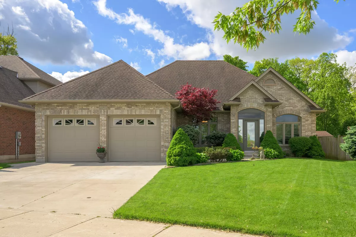 London South, ON N6K 5E1,2285 Lilac AVE
