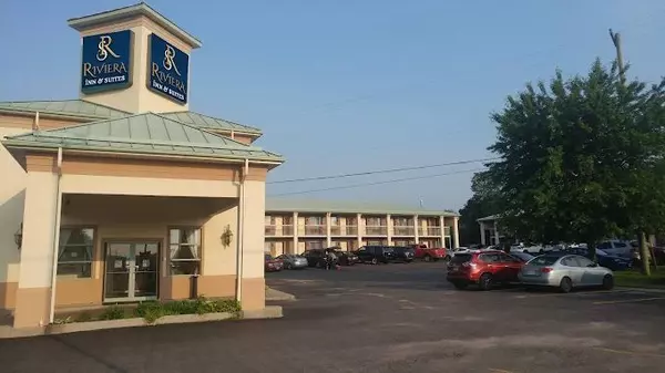 Gananoque, ON K7G 1H3,650 King ST E