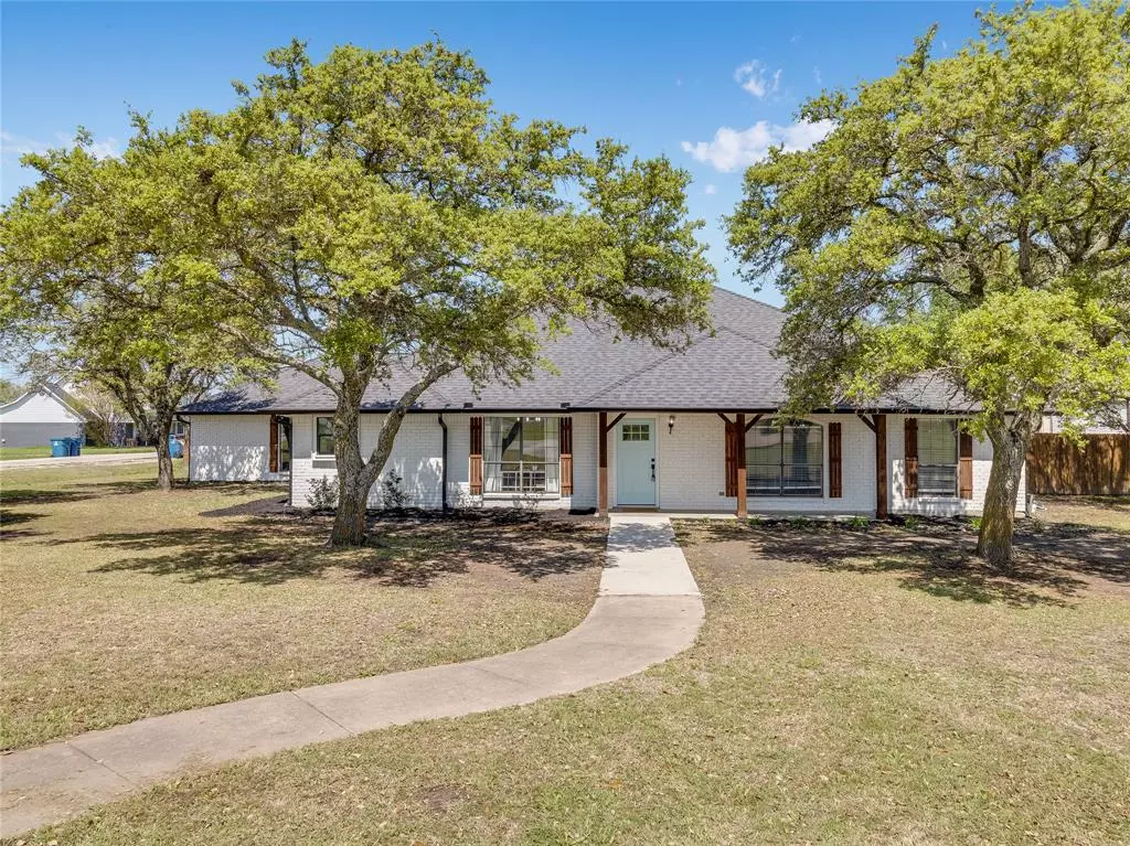 Frost, TX 76641,920 W Highway 22