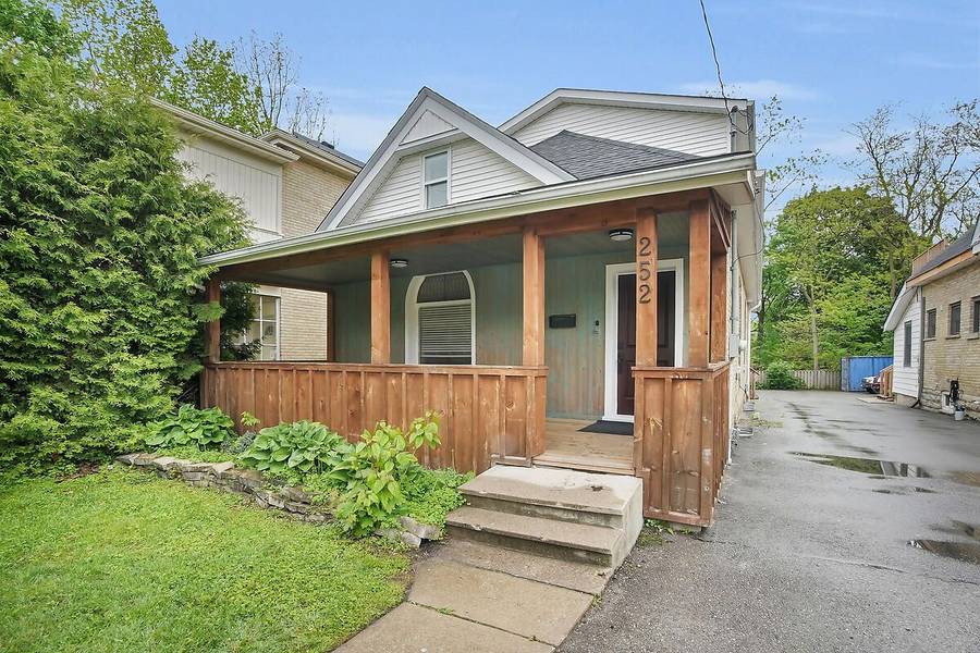 252 Cheapside ST, London East, ON N6A 2A1