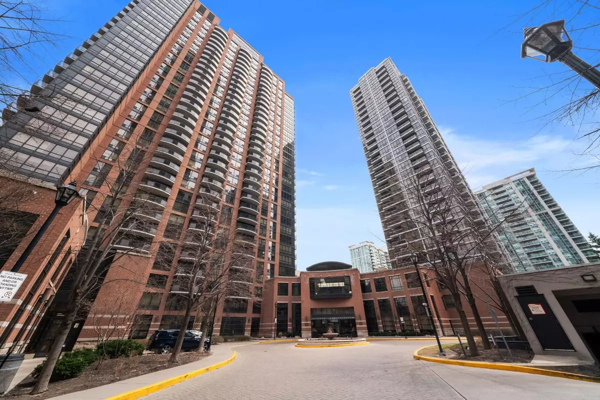 Toronto C14, ON M2N 7K1,33 Sheppard AVE E #510