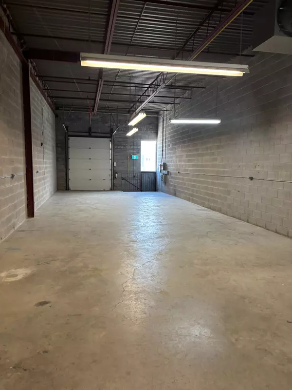 Toronto E11, ON M1X 1B1,140 Finchdene SQ #10