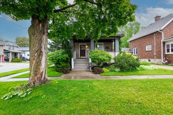 North Perth, ON N4W 1S6,190 Victoria AVE N