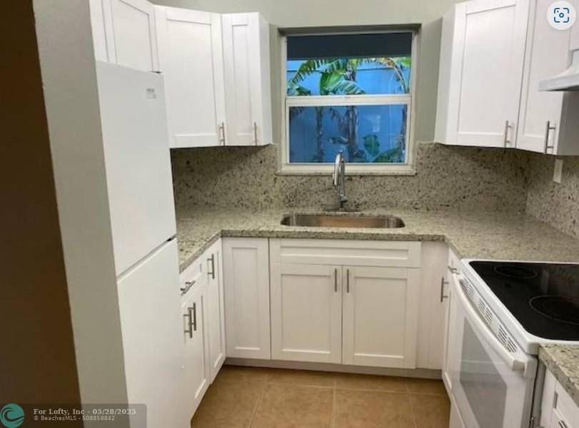 2452 Taylor St #101, Hollywood, FL 33020