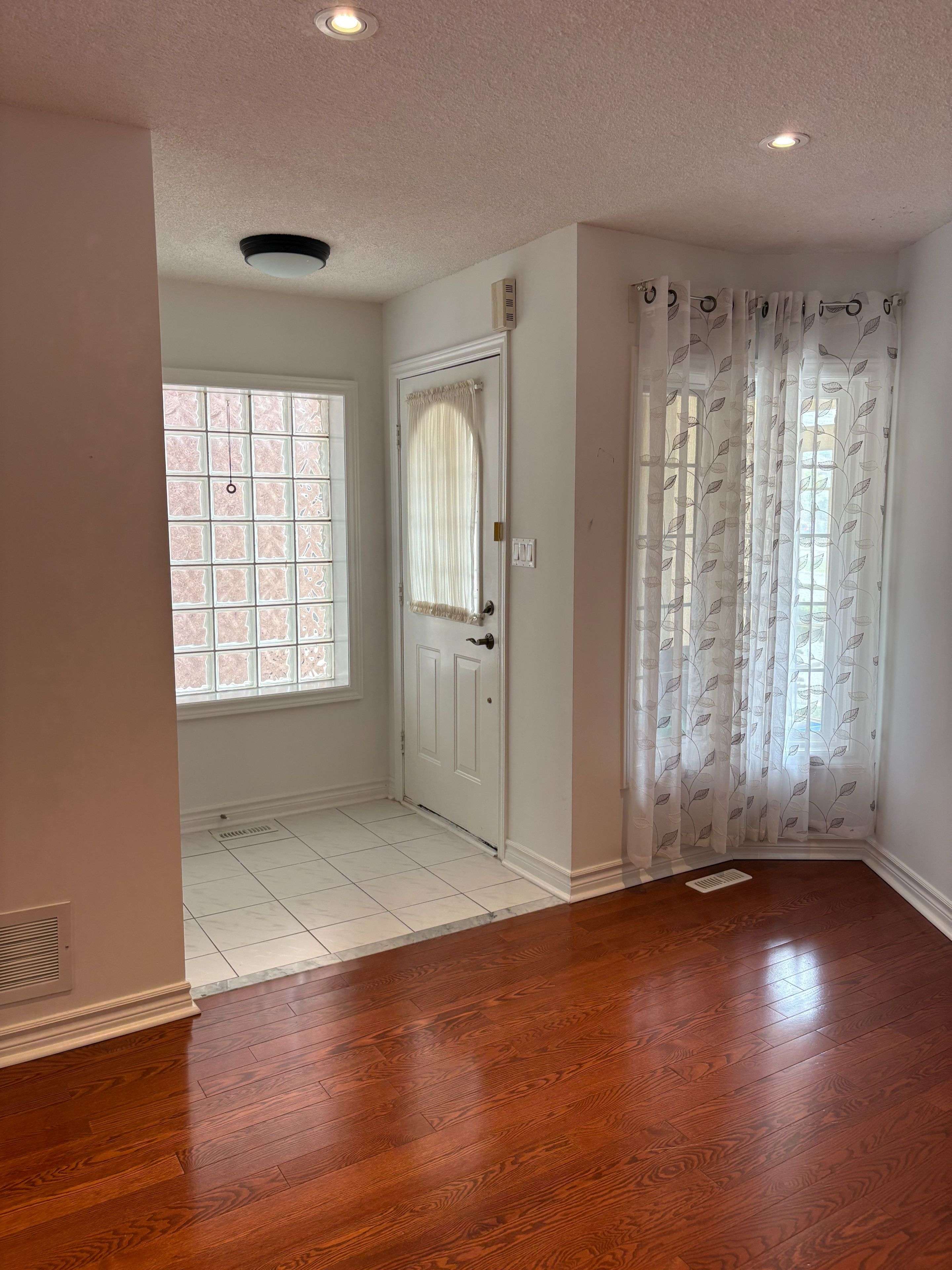 Markham, ON L3R 0V8,307 Milliken Meadow DR
