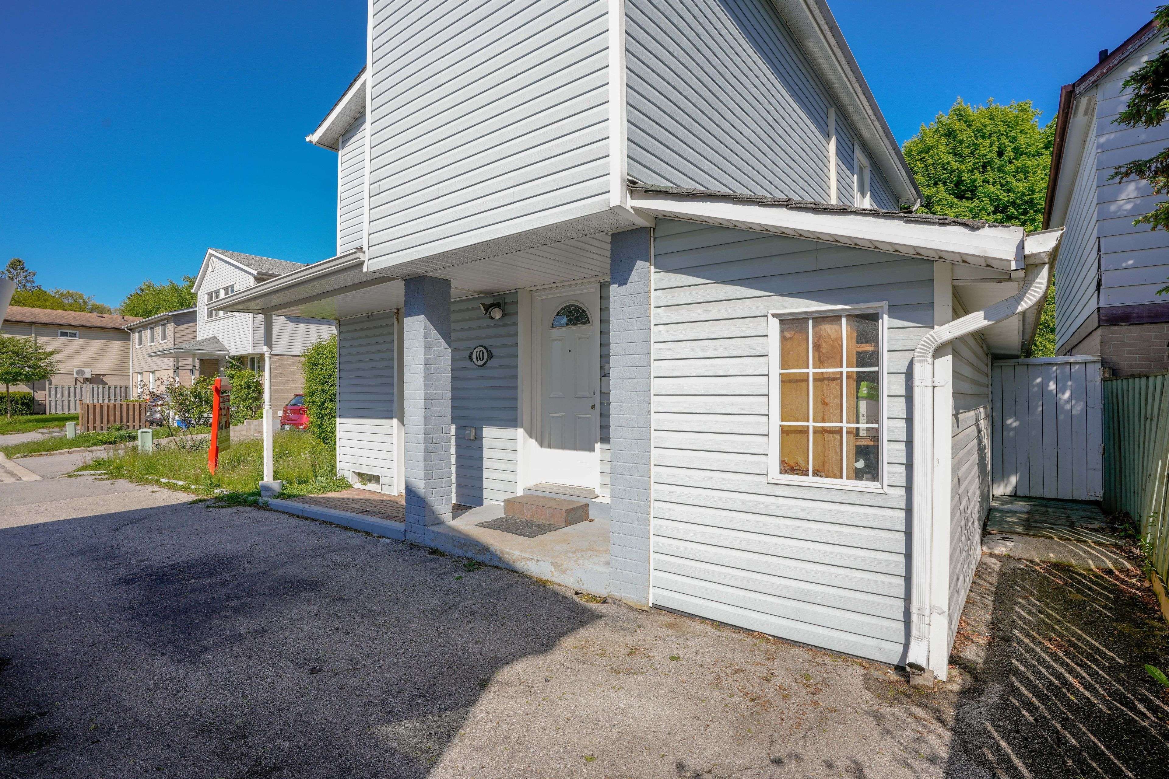 Brampton, ON L6S 1Y5,10 Hannibal SQ