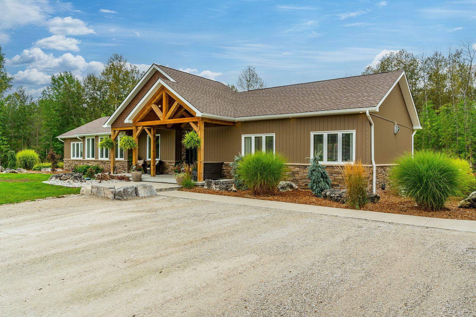 Georgian Bluffs, ON N4K 6V5,242 SOMERS ST