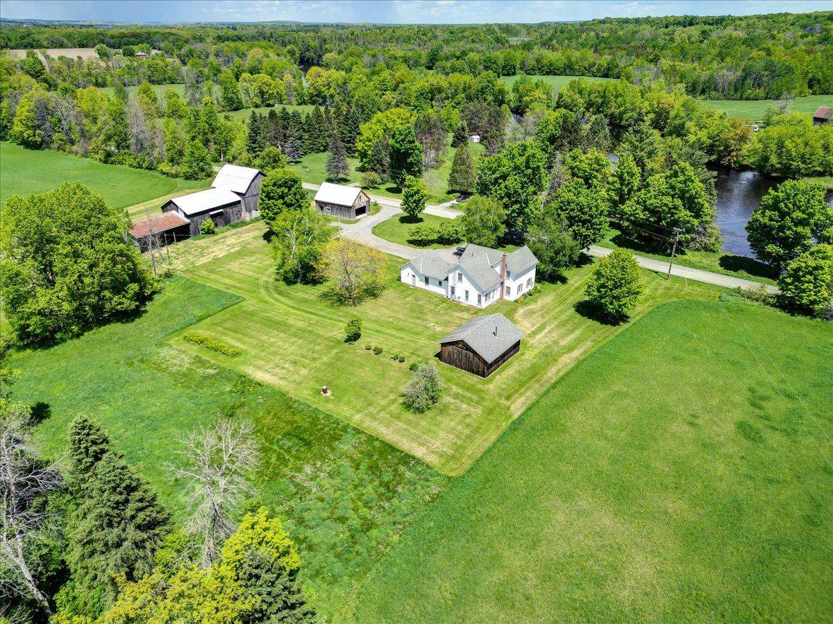 Tweed, ON K0K 3H0,674 Esker RD