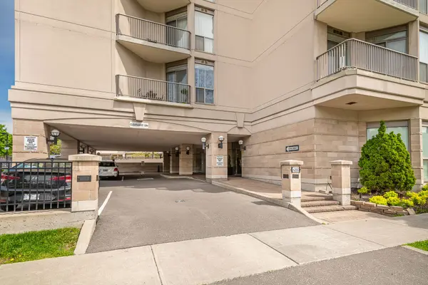 Toronto C06, ON M3H 6C7,4200 Bathurst ST #214