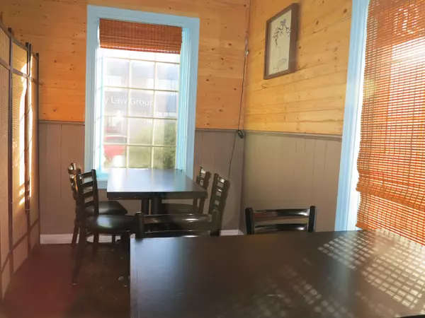 London North, ON N6H 5L4,1035 Gainsborough RD N