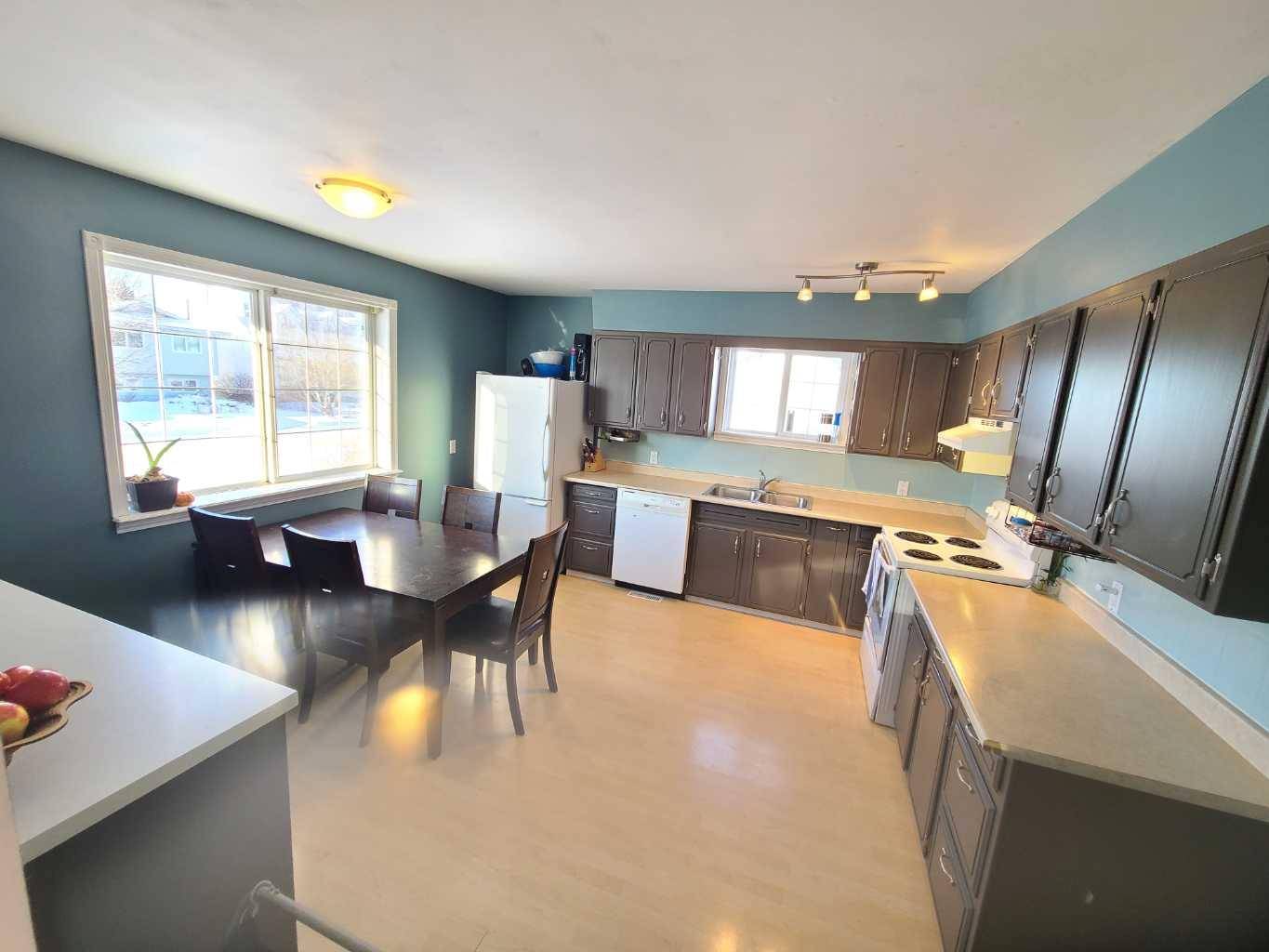 St. Isidore, AB T0H 3B0,9 Rue Lavoie