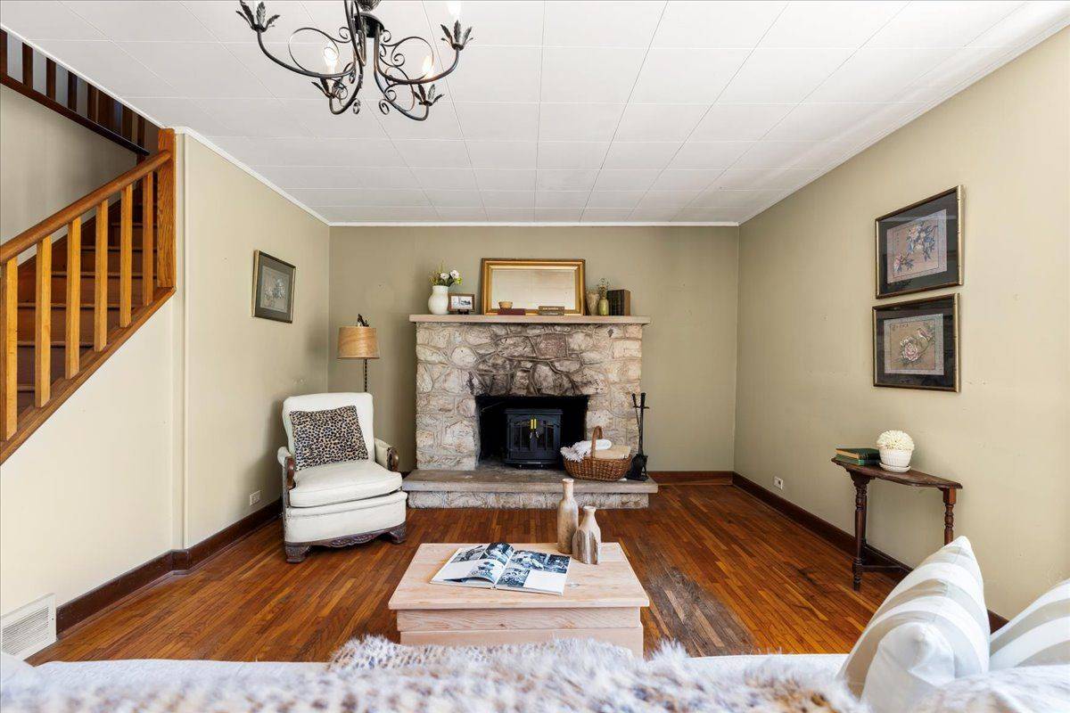 Tweed, ON K0K 3J0,583 Moira ST