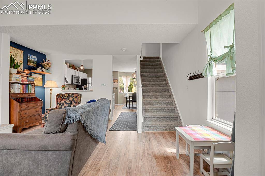 Colorado Springs, CO 80923,5825 Grapevine DR