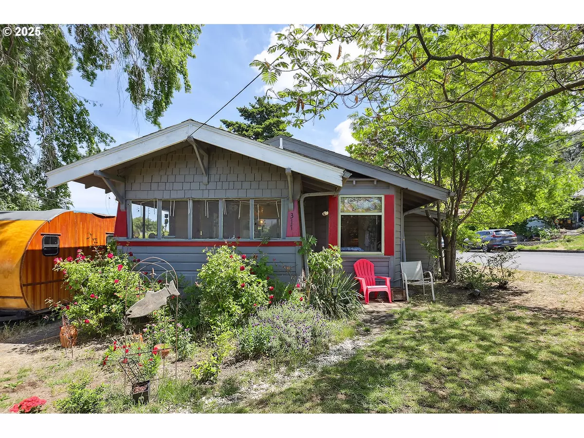 The Dalles, OR 97058,317 E 14TH ST