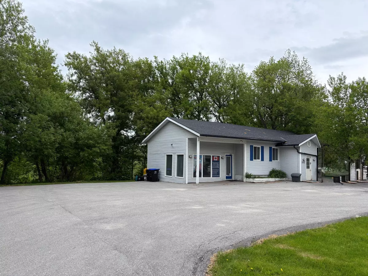 New Tecumseth, ON L9R 1J8,452 Victoria ST E