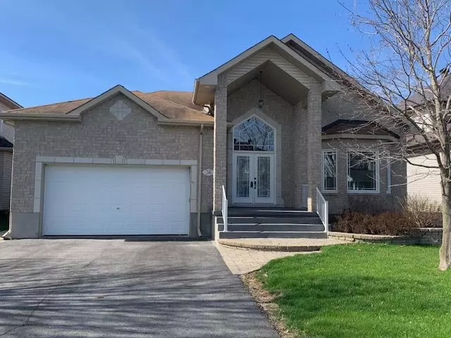 36 de la rive DR, Russell, ON K0A 1W0