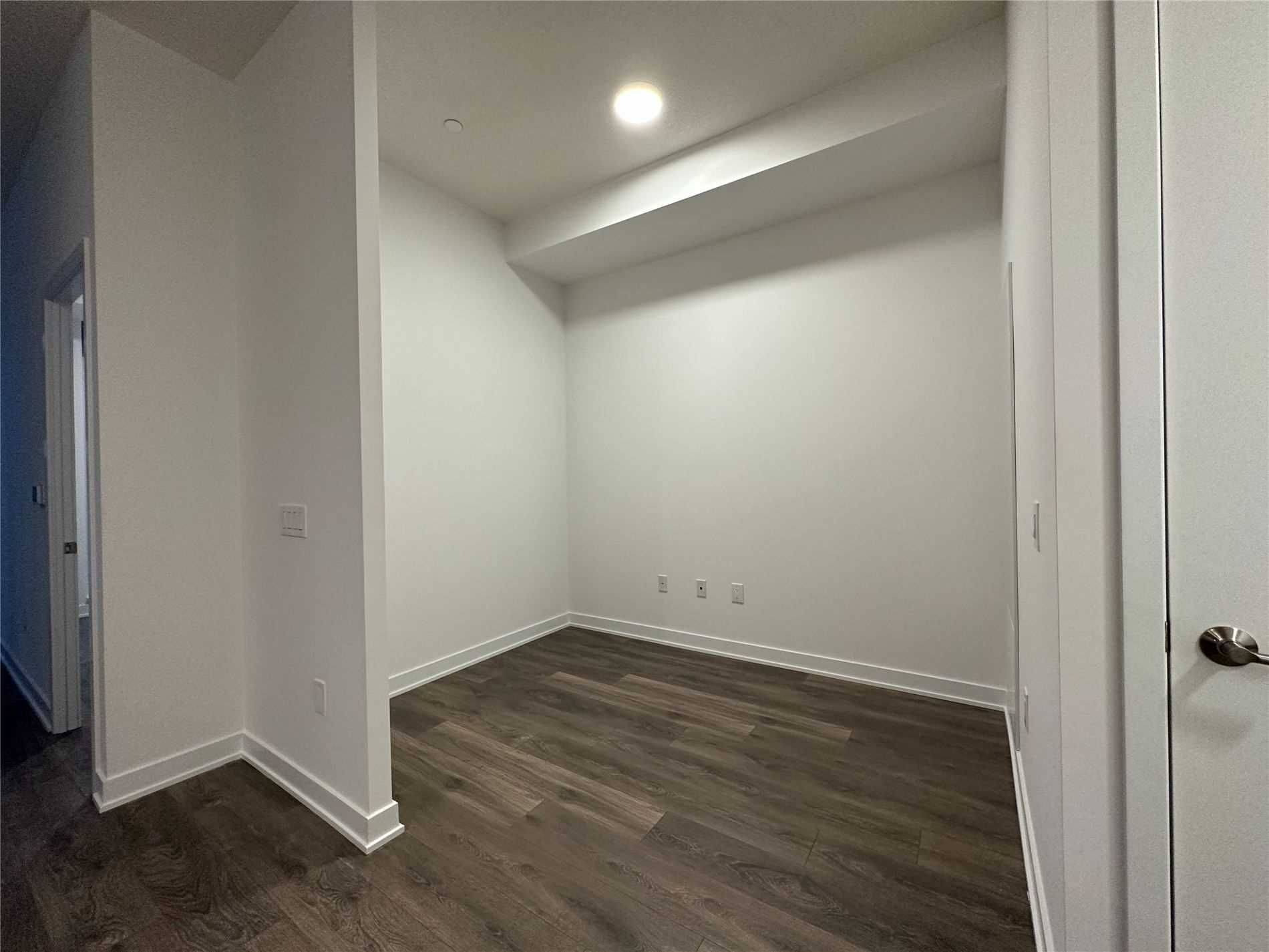 Toronto C08, ON M5A 0M8,35 Tubman AVE #319