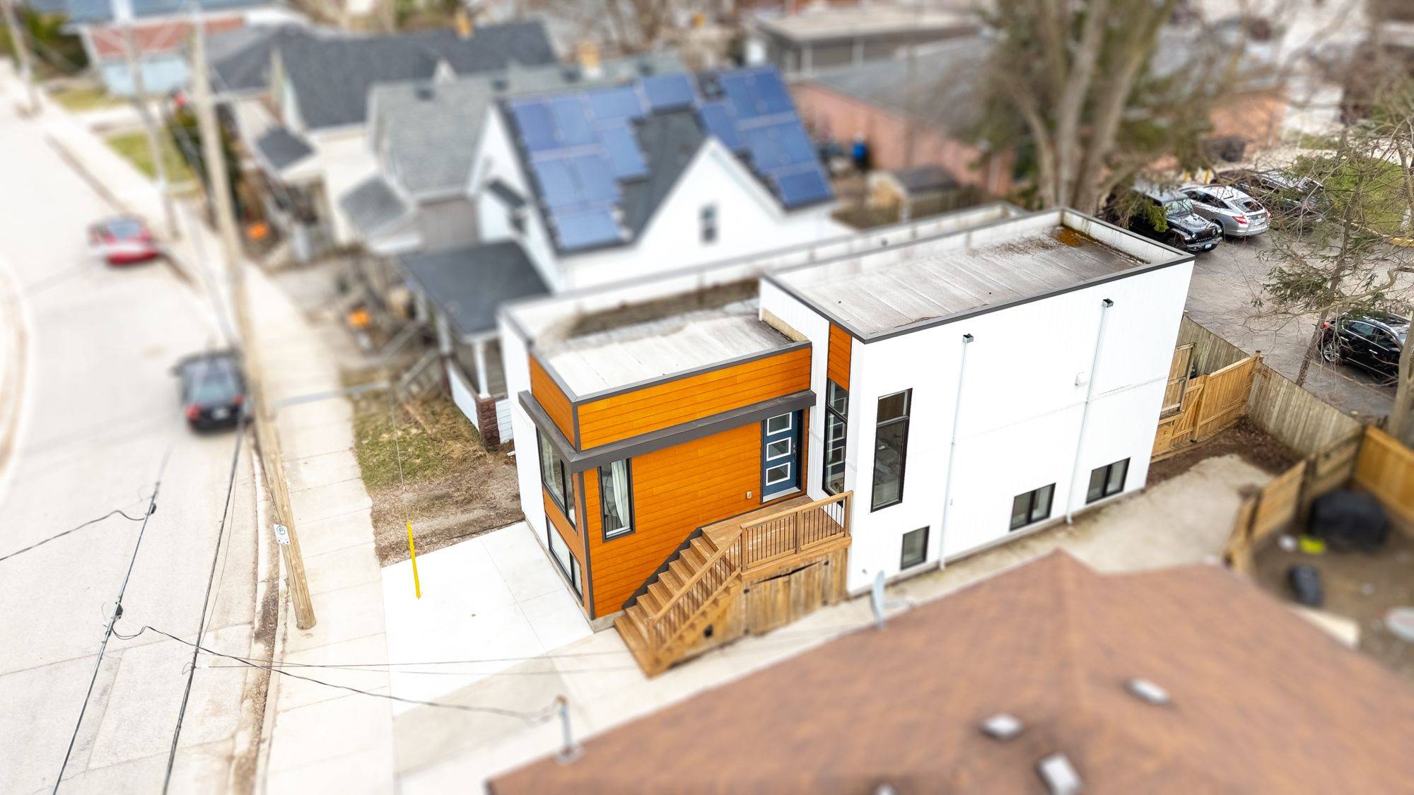 London East, ON N5Z 1L9,847 Stedwell ST
