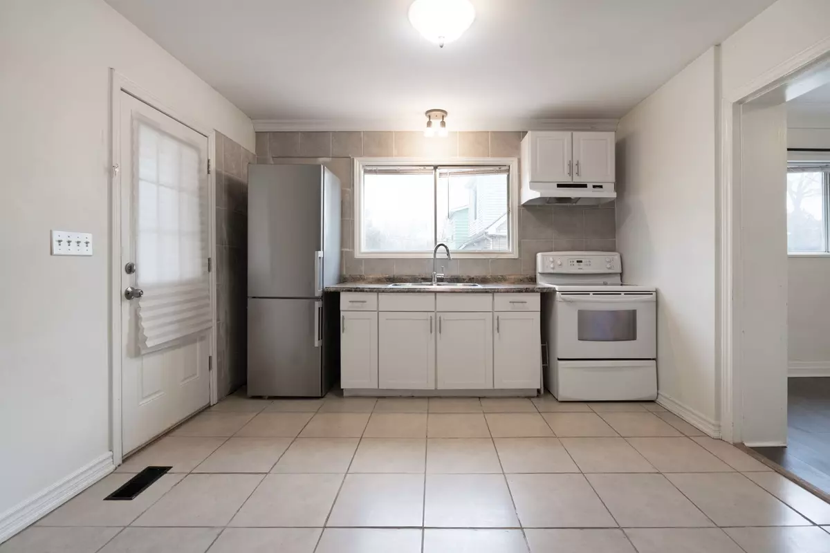 Hamilton, ON L8R 3C4,149 Strathcona AVE N