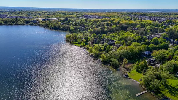 442 Sunset Beach RD, Richmond Hill, ON L4E 3J2