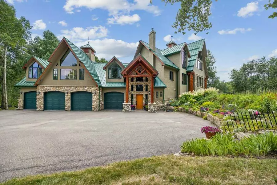 3 Woodlands Estates, Rural Rocky View County, AB T3R 1H1
