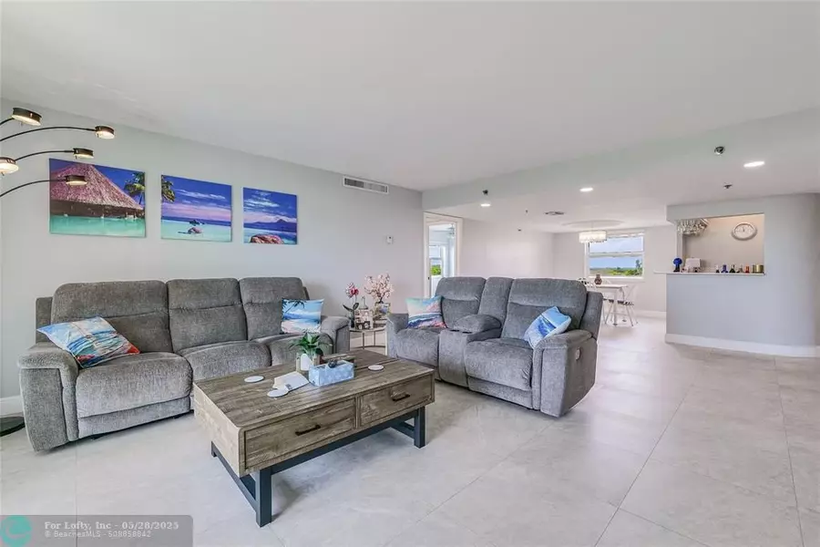 3910 Inverrary Blvd #708-B, Lauderhill, FL 33319