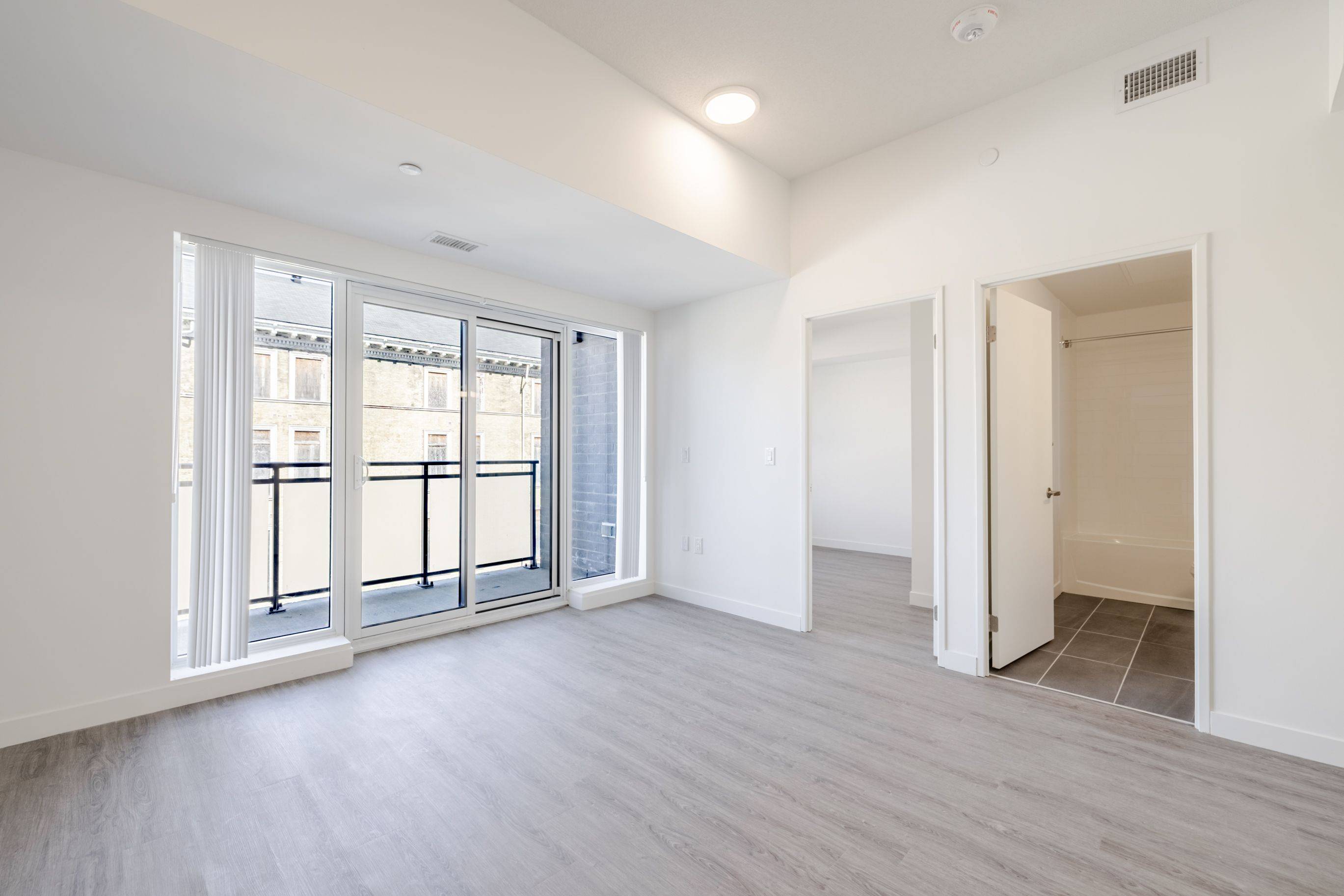 London East, ON N6B 2M1,375 South ST #313