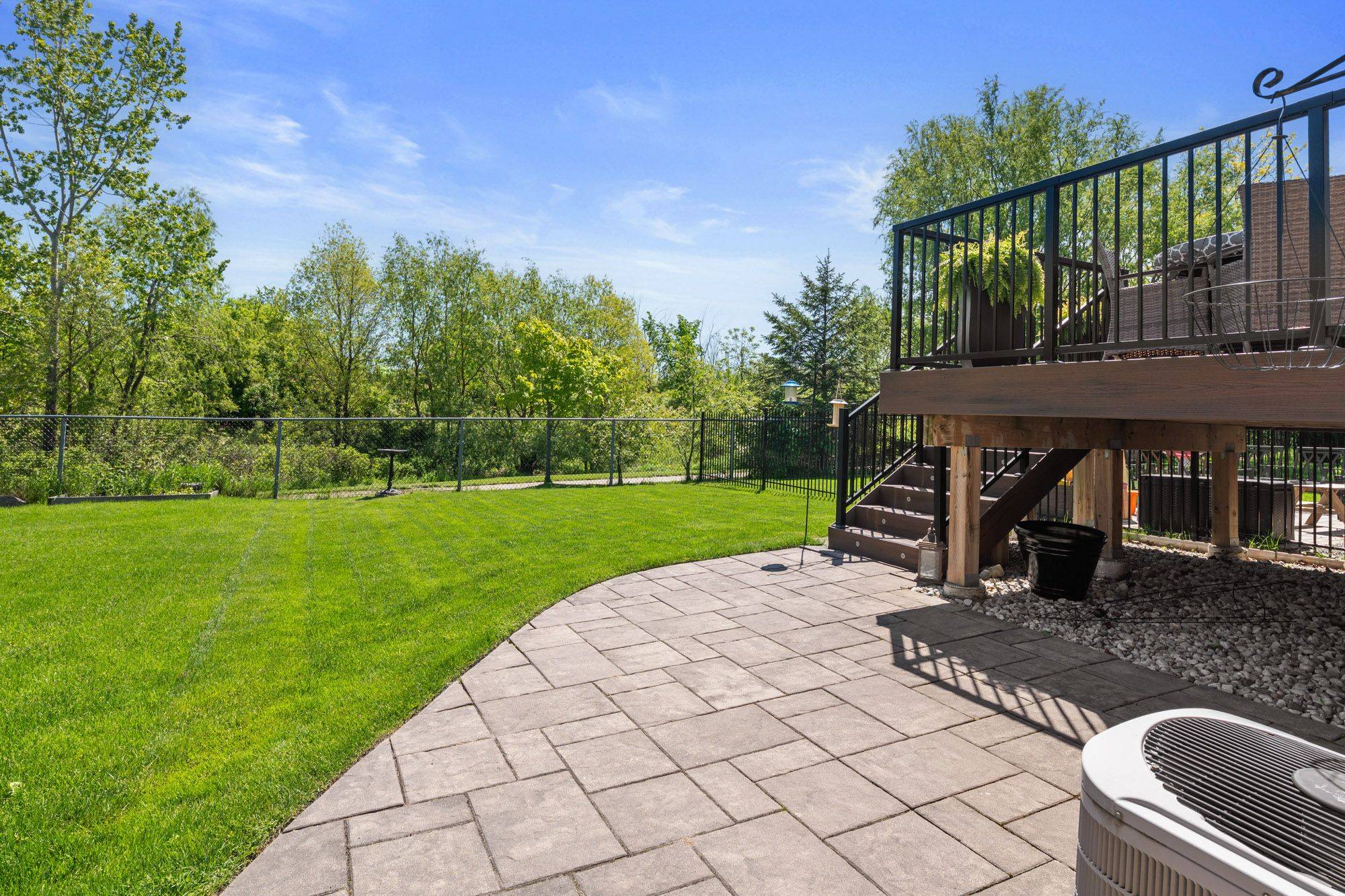 Lincoln, ON L0R 1B9,4059 Ashby DR