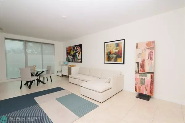 Fort Lauderdale, FL 33301,411 N New River Dr E #201