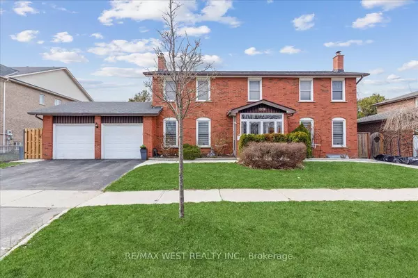 209 Louis DR, Mississauga, ON L5B 2V5