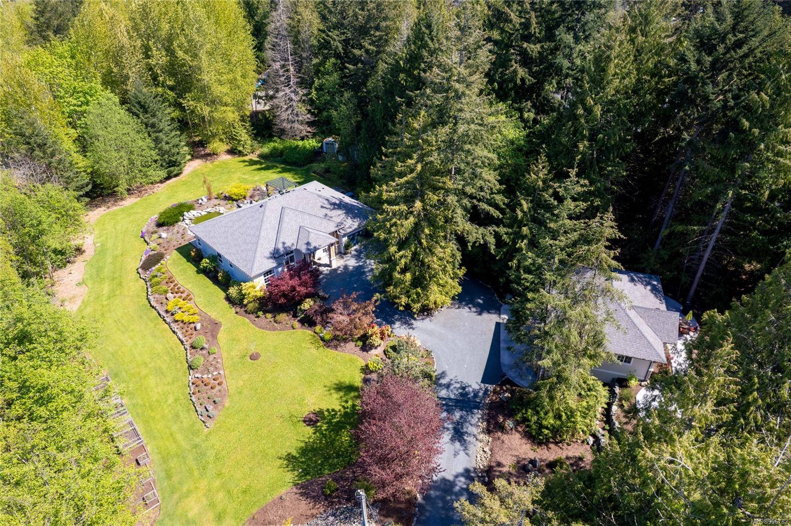 Lantzville, BC V0R 2H0,7190 Hase Pl