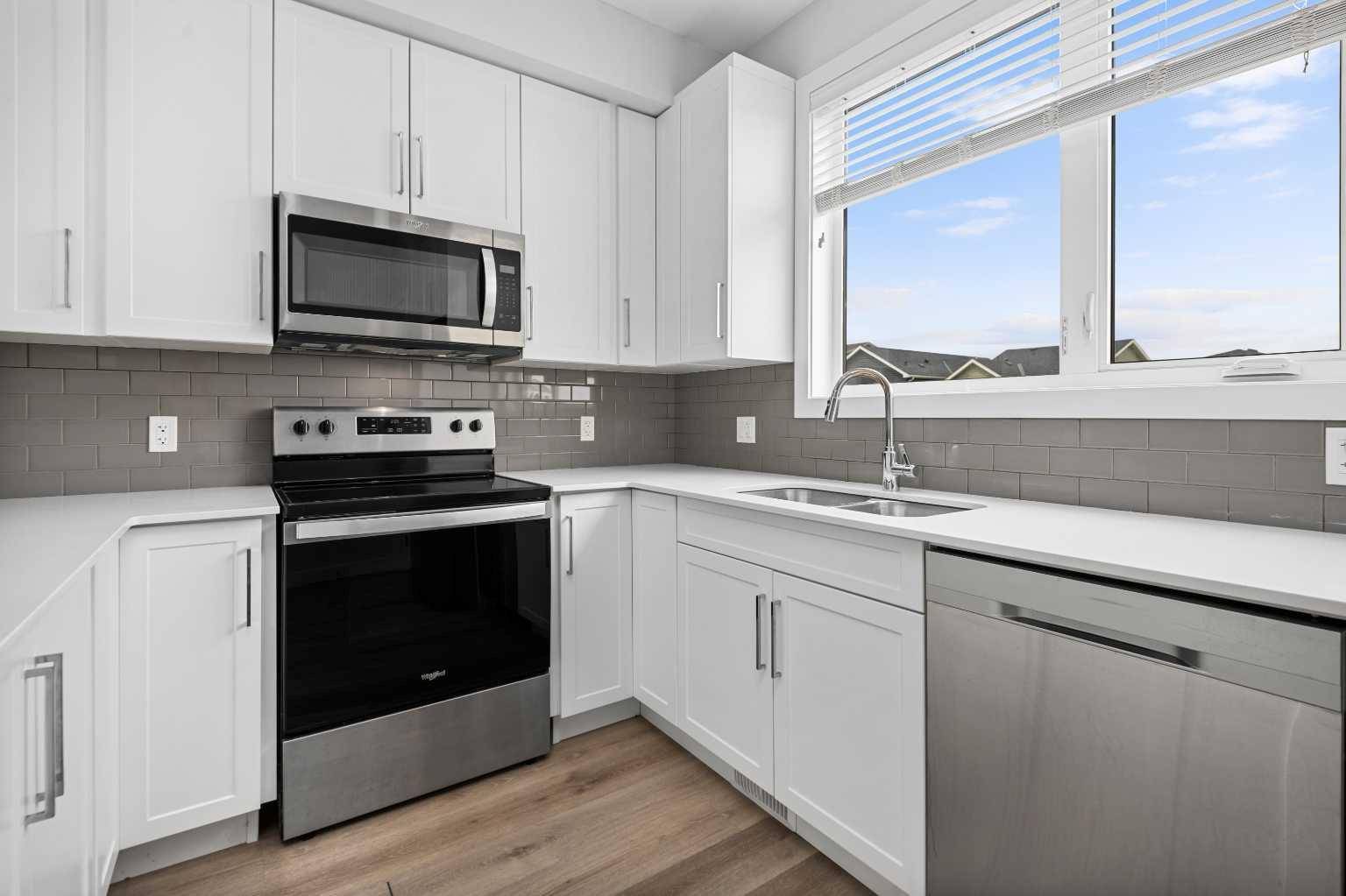 Calgary, AB T3P 1R3,16 Evanscrest PARK Northwest #408
